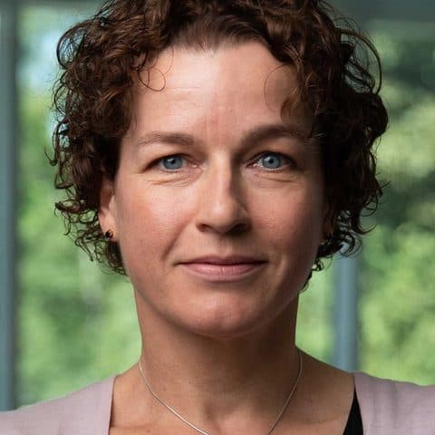 Scarlet Schwiderski-Grosche